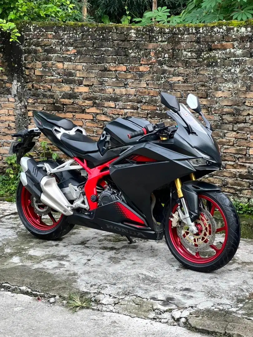 CBR 250RR Pajak panjang