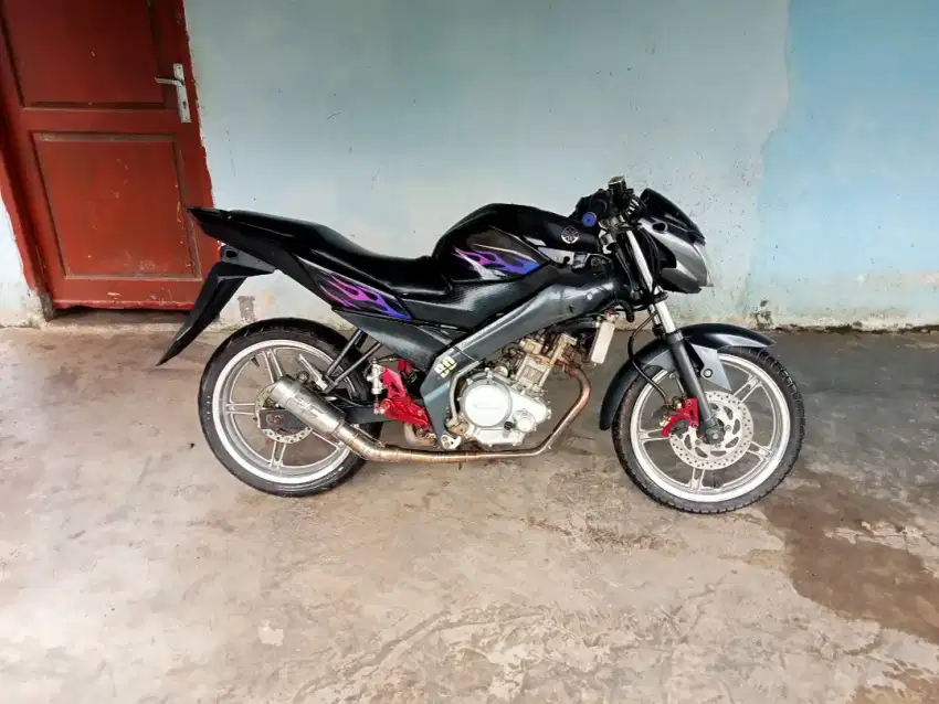 JUAL MOTOR VIXION