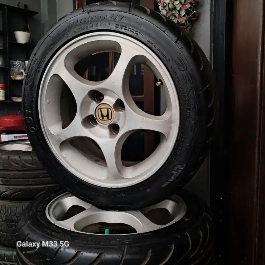 VELG CIVIC VTI-S R15 4X100 BAN SEMI SLIC