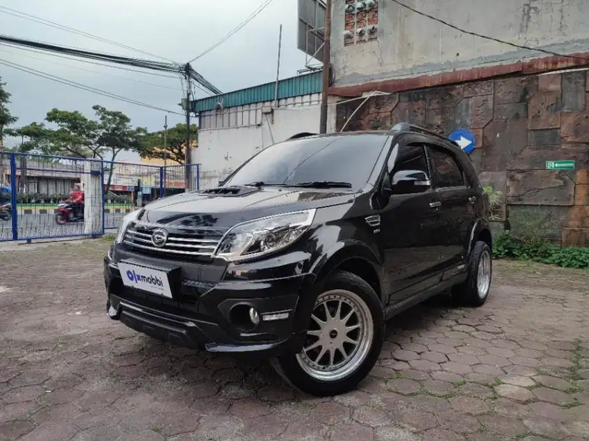 Daihatsu Terios 1.5 ADVENTURE R Bensin-AT 2016 Hitam /