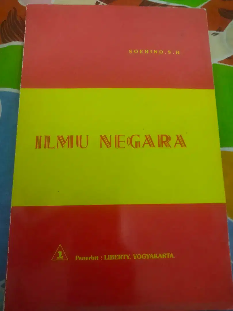 Ilmu Negara karangan Soehino