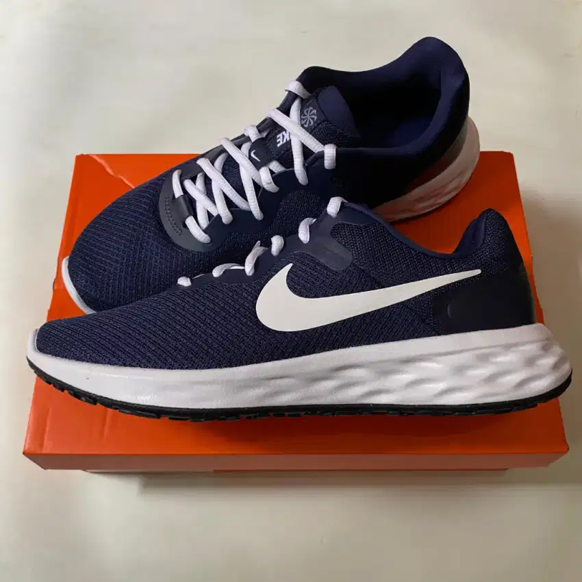 Original Sepatu Nike Revolution 6 NN Running Pria