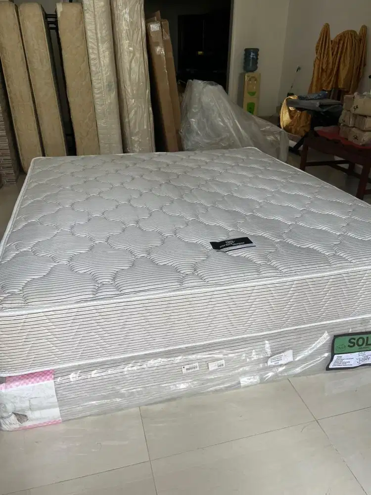 Set kasur + divan SERTA (tanpa sandaran)