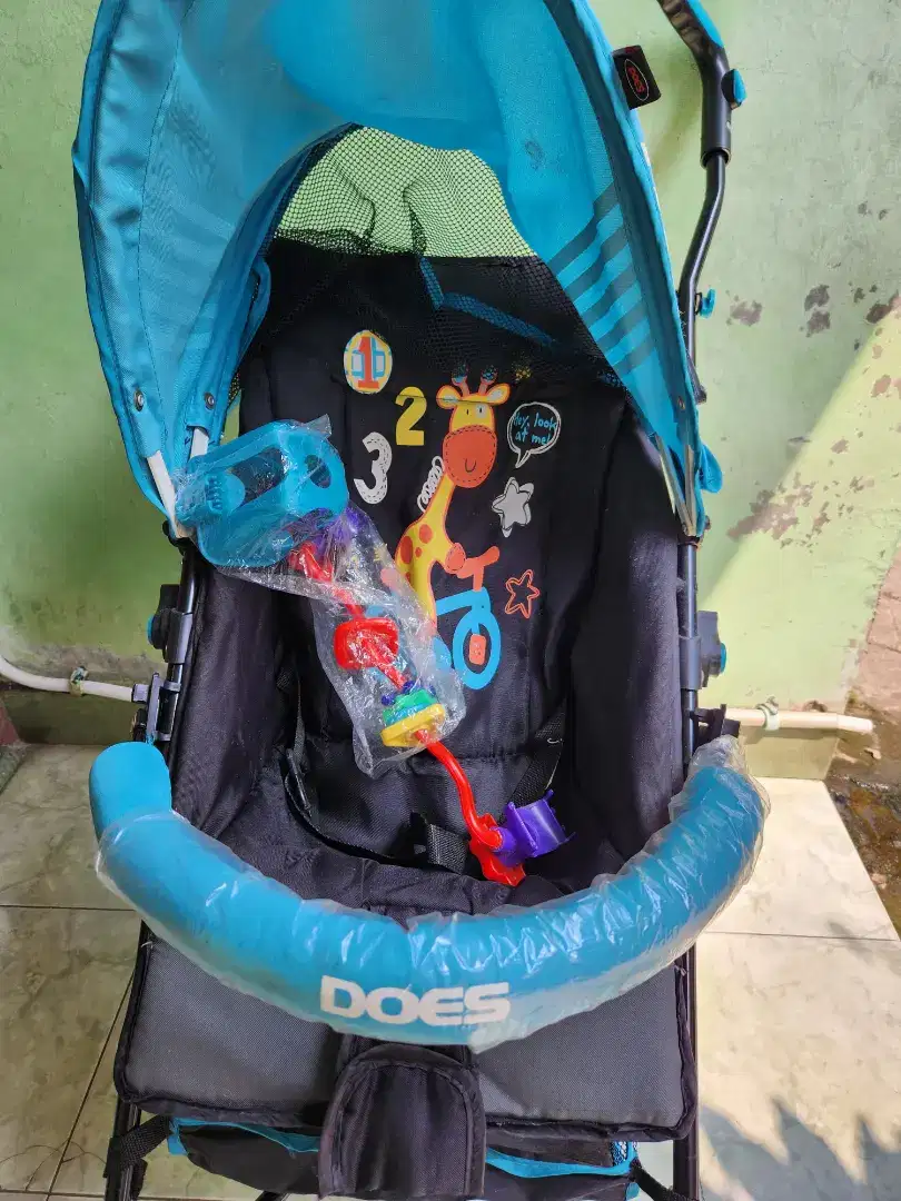 Stroller anak merk DOES