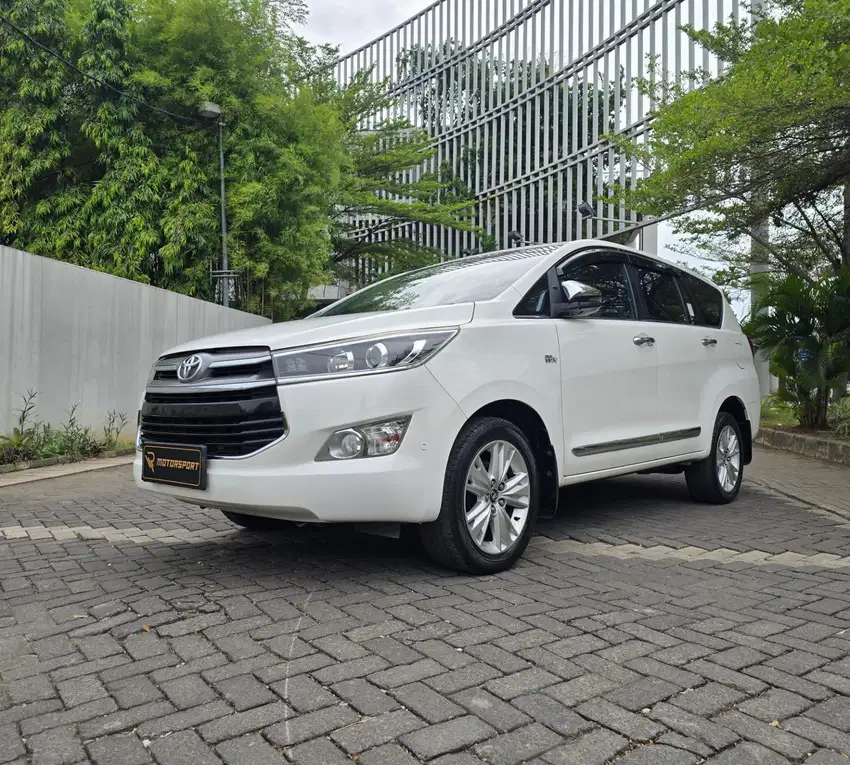 (DP: 0) Toyota Kijang Innova Q Venturer 2018 low km