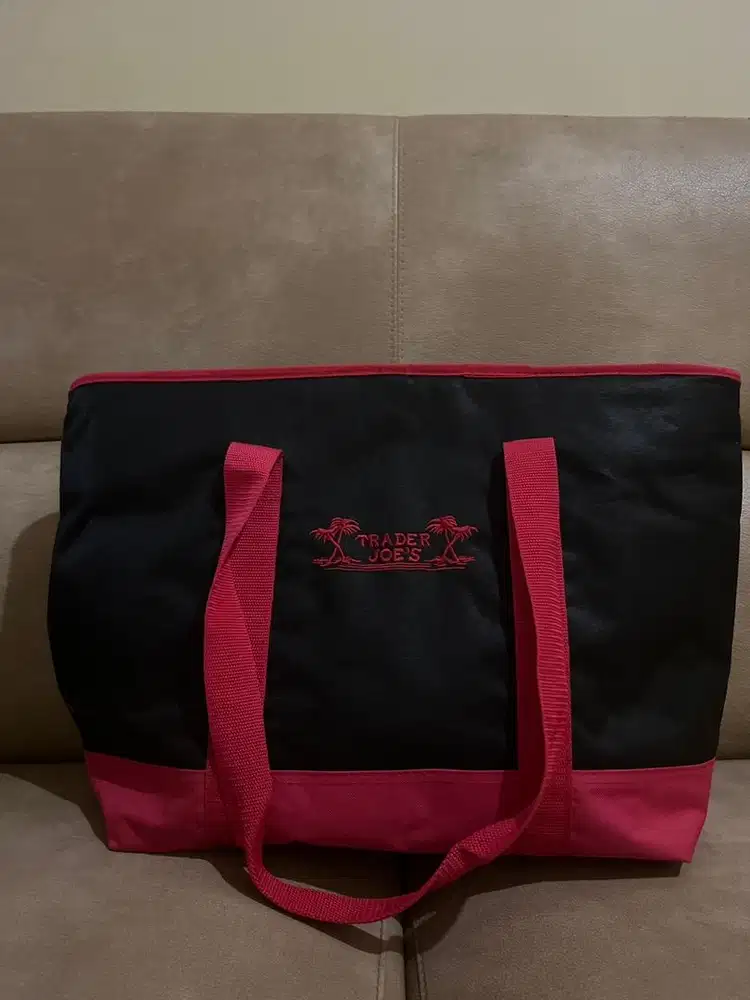 Tas Trader Joe’s kapasitas besar