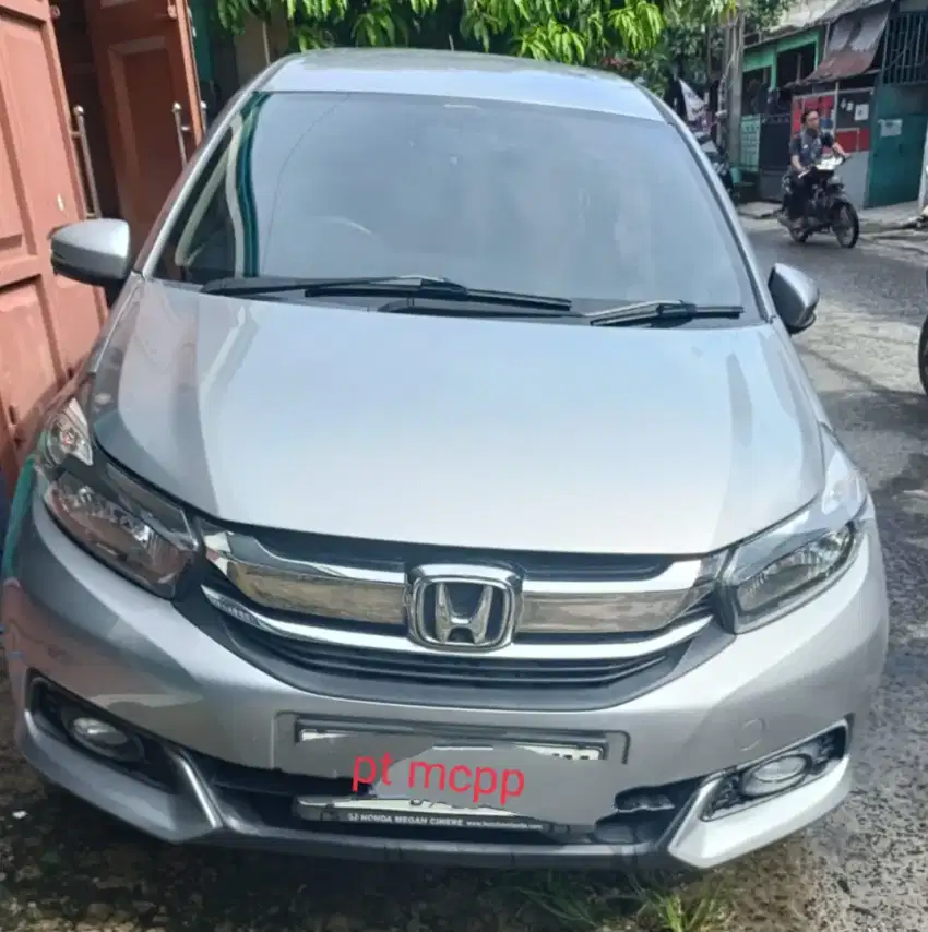 Bismillah. Dijual mobilio type E-CVT 2017 terawat