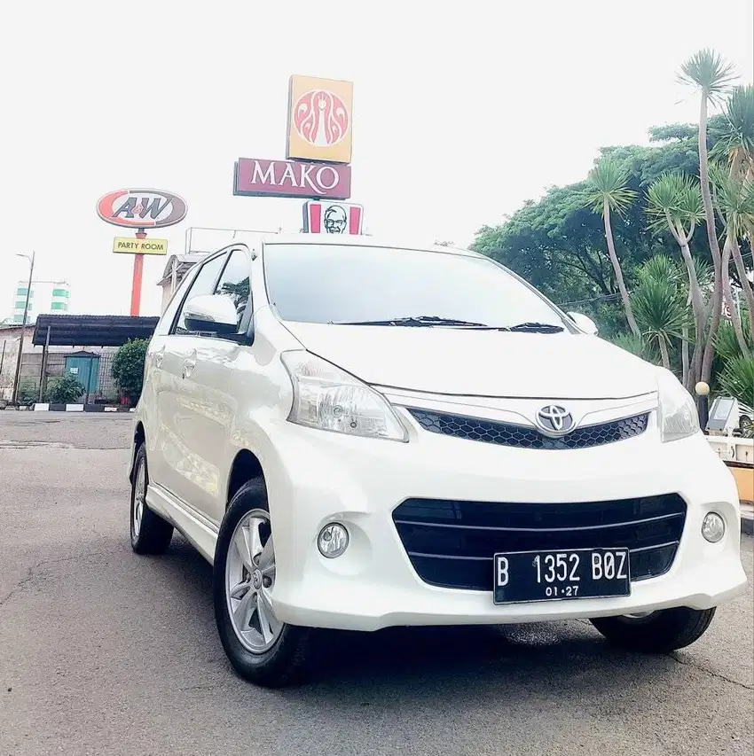 TOYOTA AVANZA VELOZ 1.5 AT PUTIH TH. 2012, RECORD TOYOTA,PJK PJG 2025