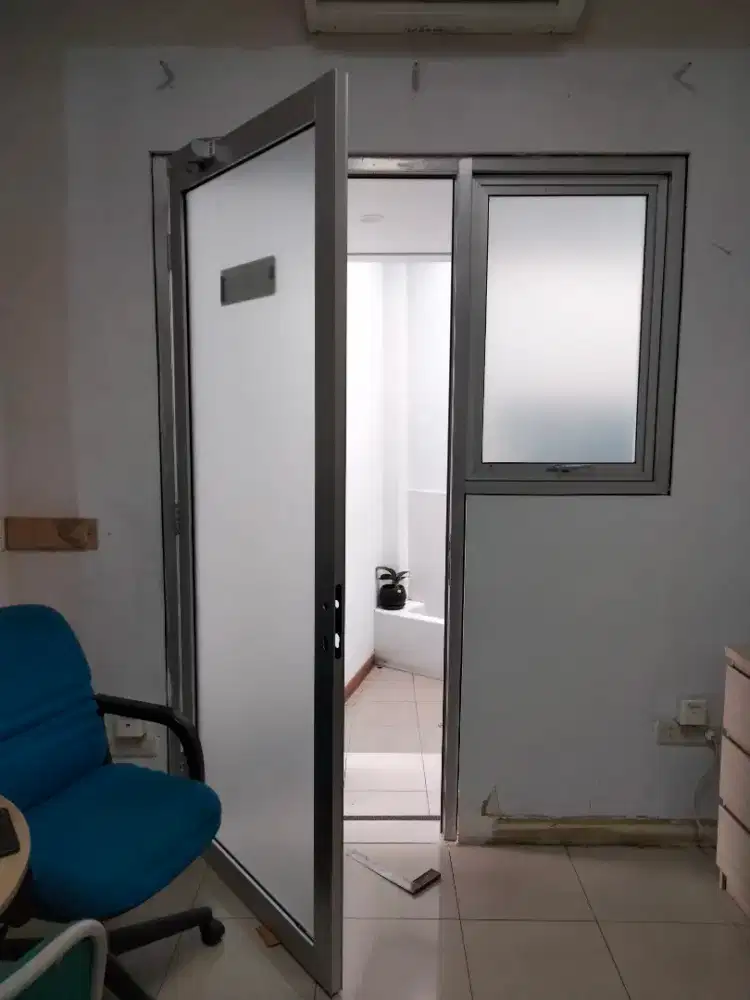 Sticker sunblast kantor atau rumah