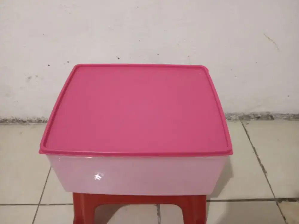 Dijual barang baru merek tup per WA reee