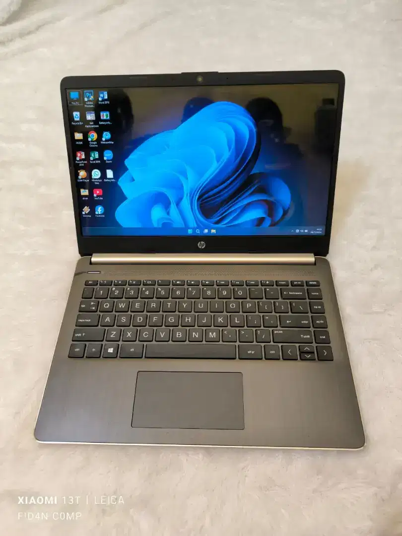 Dijual cepat laptop hp slim,super kencang core i3 gen 10,ram 8 gb
