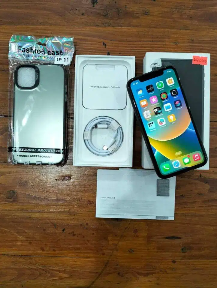 iPhone 11 4/64 (Black) Super Mulus Like New