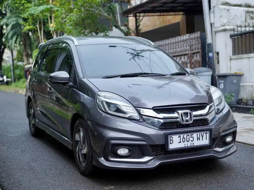 Forsale Honda mobilio 1.5 RS CVT 2016