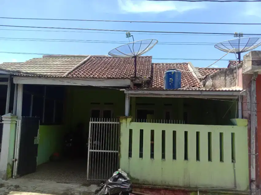 Dijual rumah Ciangsana