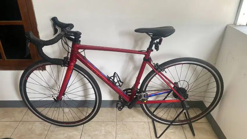 Sepeda Balap Roadbike 700c Polygon Strattos S2 - Merah size 51 (M)