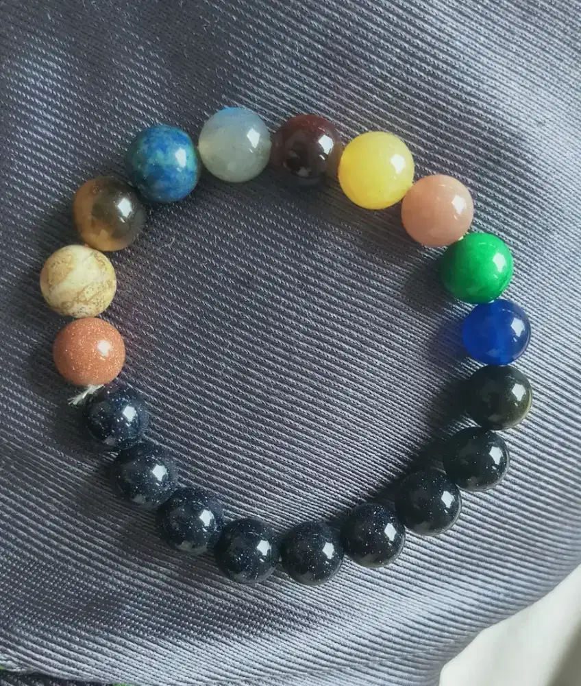 Gelang batu natural warna-warni