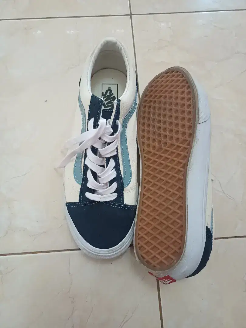 sepatu vans off the wall 100% ori