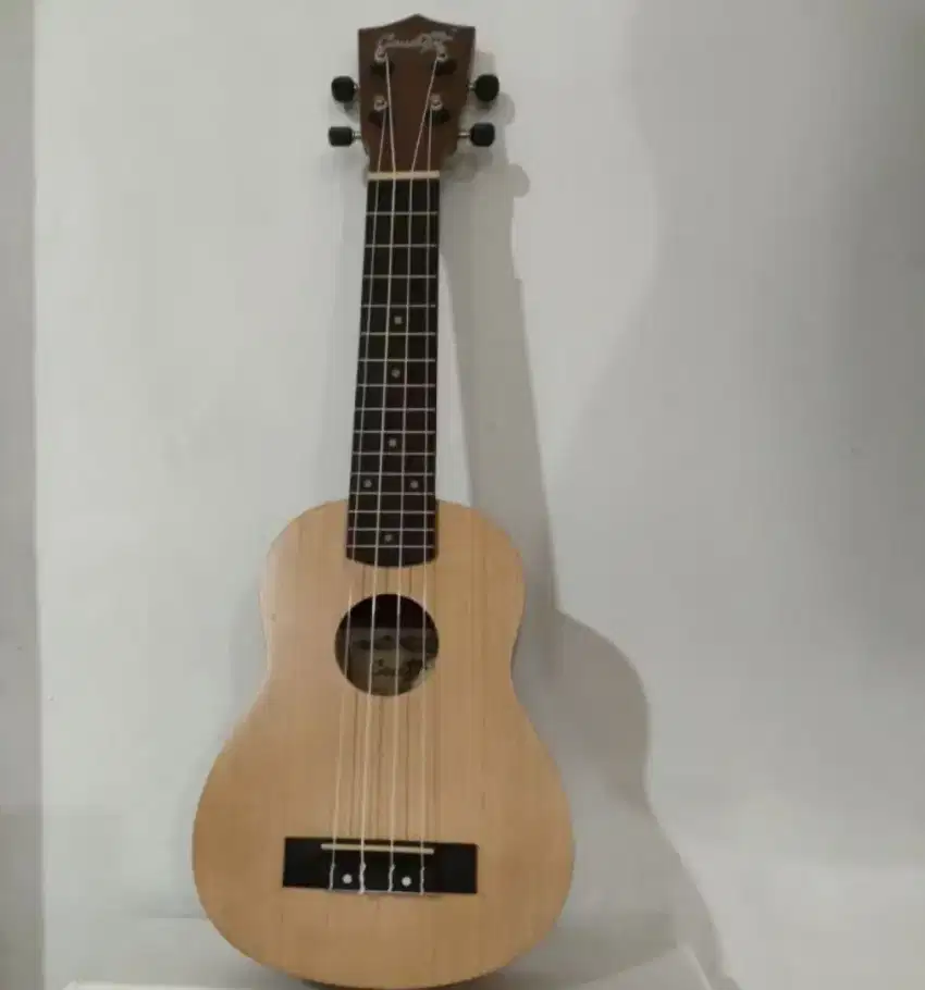 Jual Murah Gitar Ukulele UK-21 NT