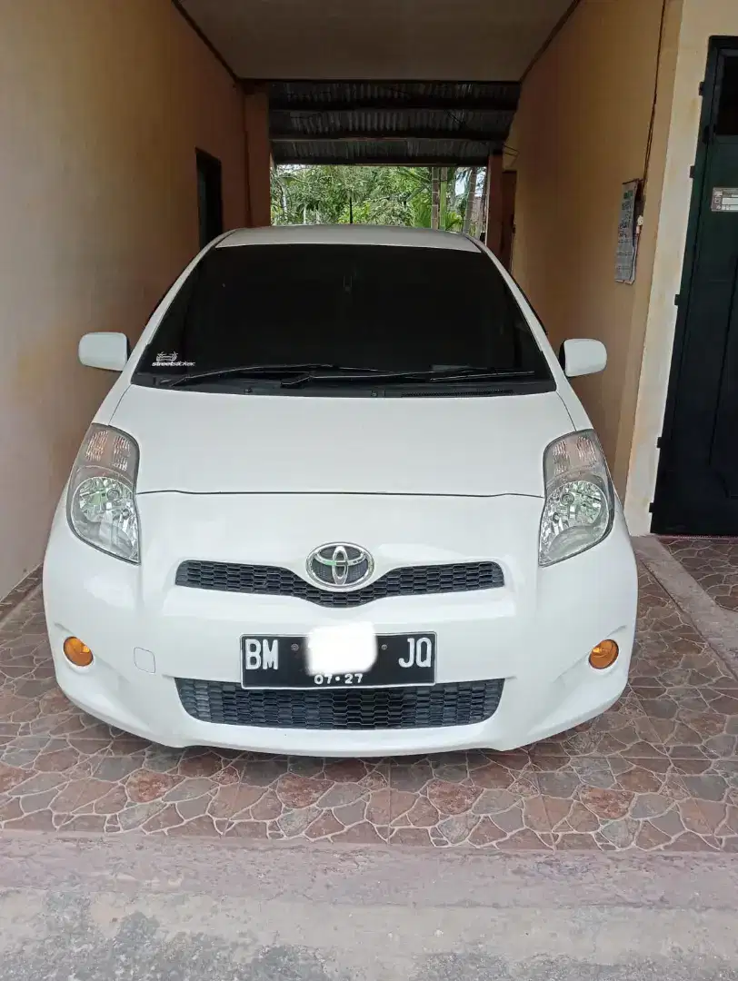 Dijual Toyota Yaris Bakpao tahun 2012