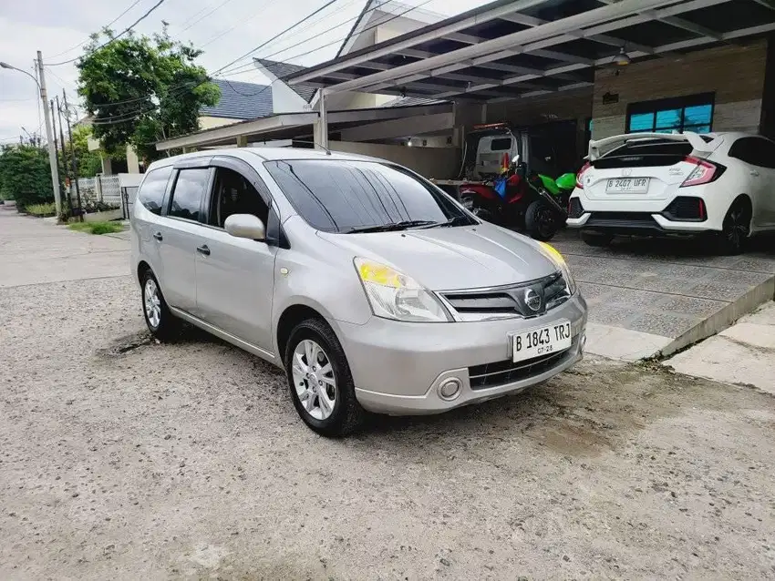 Nisan Grand Livina 2013 Manual Tangan Pertama