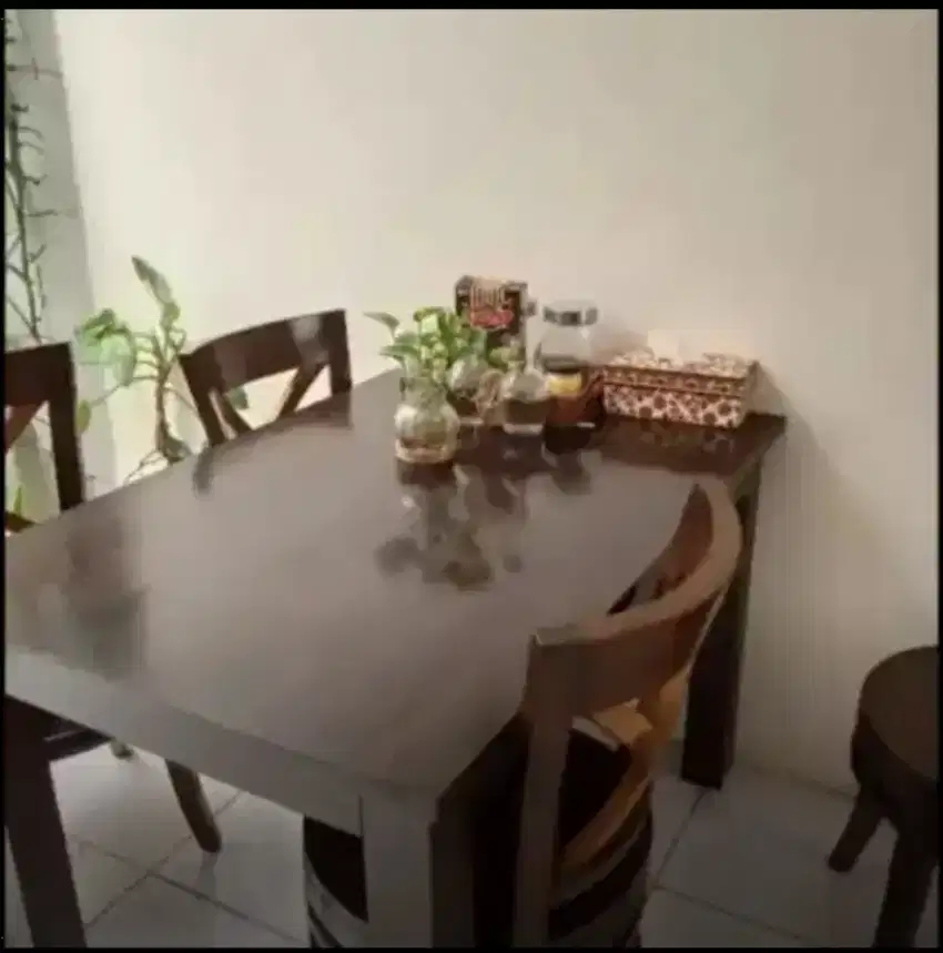 Meja kursi makan kayu jati tua