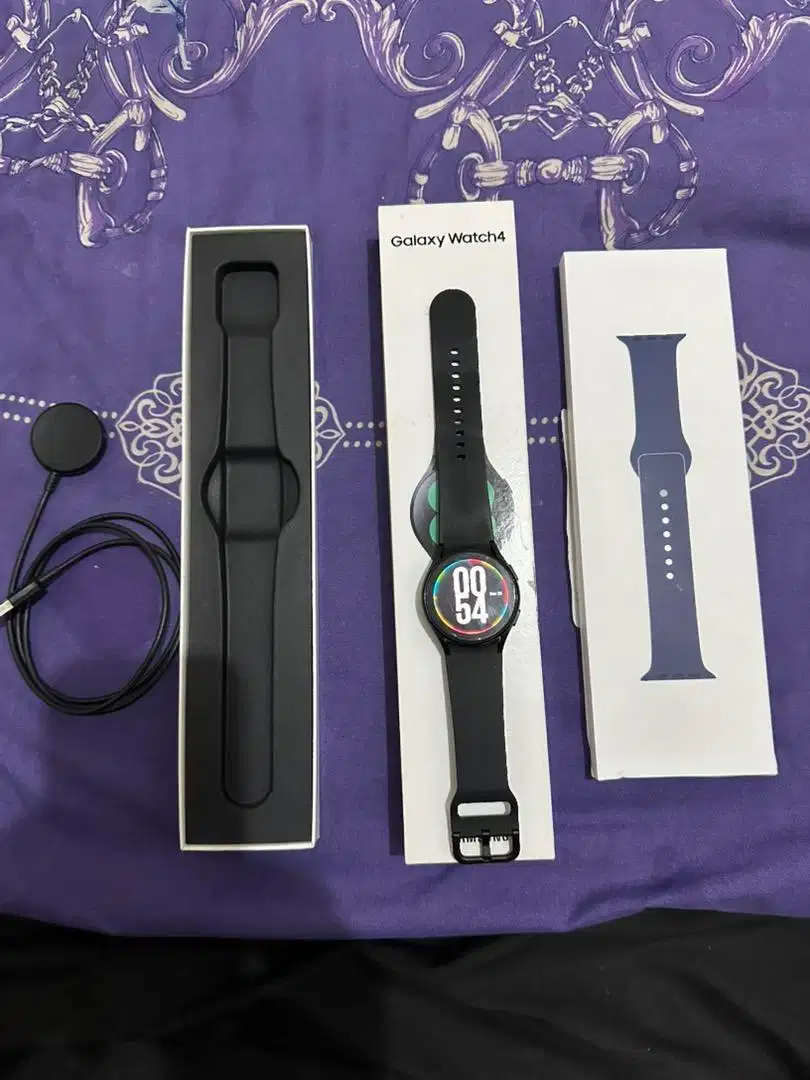 Jual smart watch 4 samsung 40mm