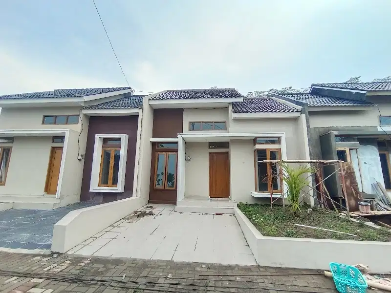 rumah di slawi dekat alun2