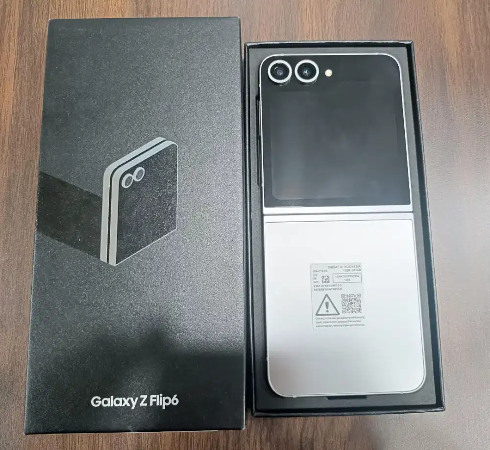 Second Samsung Z Flip6 12/512gb Pemakaian 1 Minggu Garansi Nov 2025