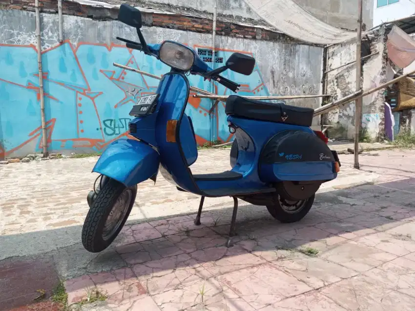 Dijual vespa exclusive 2 bisa stater elektrik