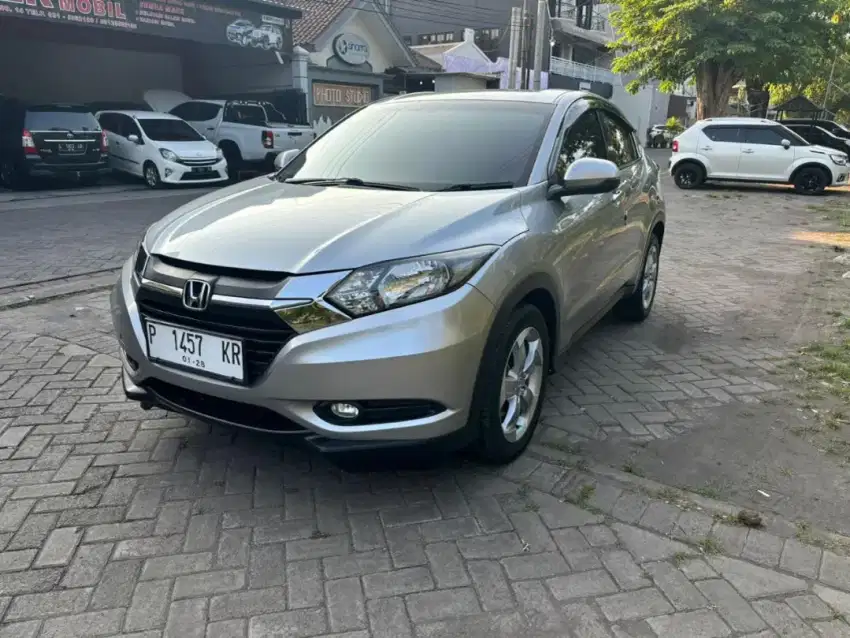 Honda HRV E AT 2018 Full Original Istimewa Siap Pakai