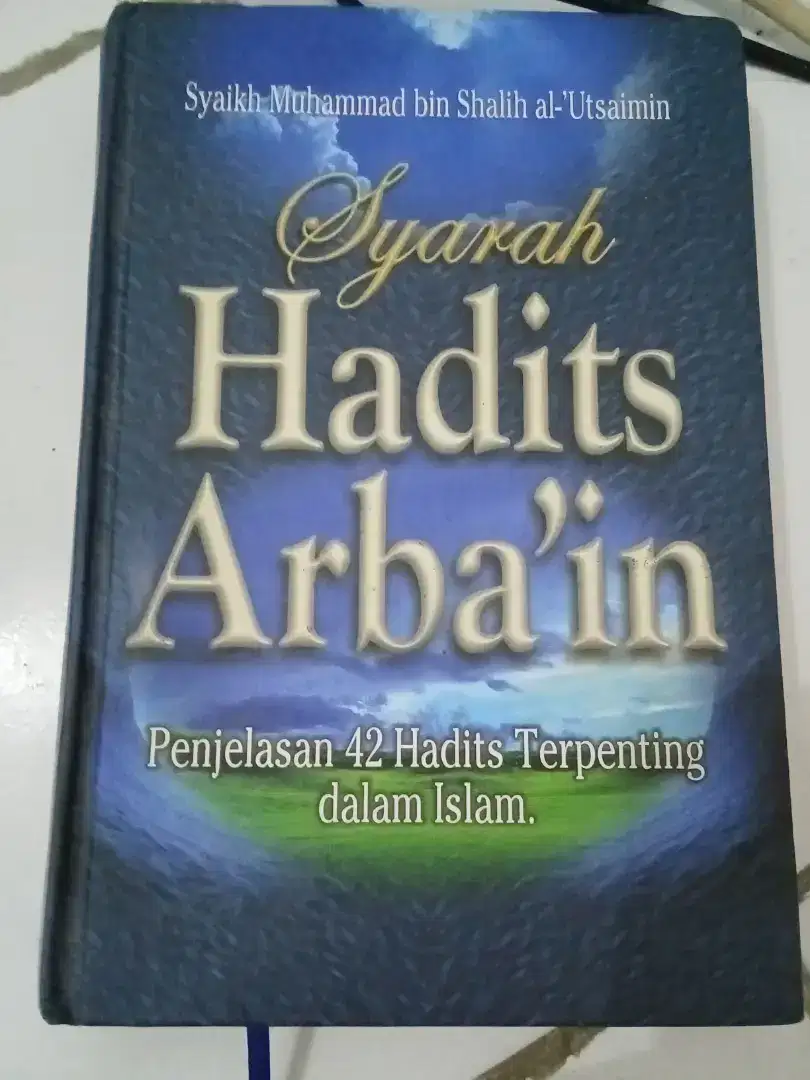 Buku hadist arbain dan kitab bahasa arab durusul lugoh