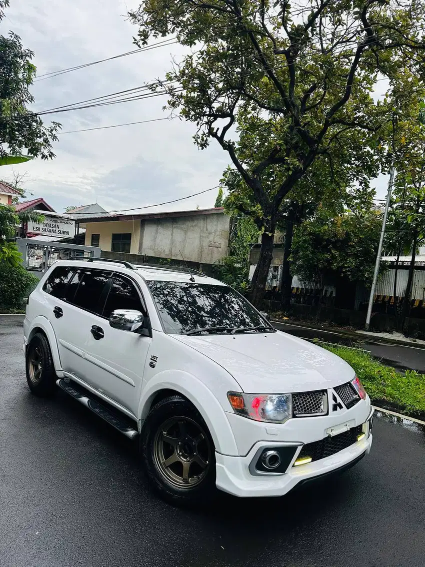 Mitsubishi Pajero Dakar Turbo diesel Sunroof, Mulus