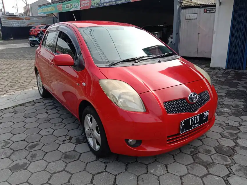 Yaris E matic 2006 [bisa kredit]