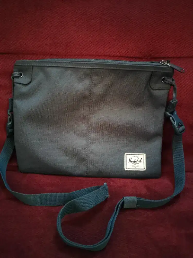 Sling Pouch Bag Herschel Ori