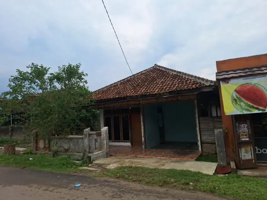 Dijual rumah dan tanah