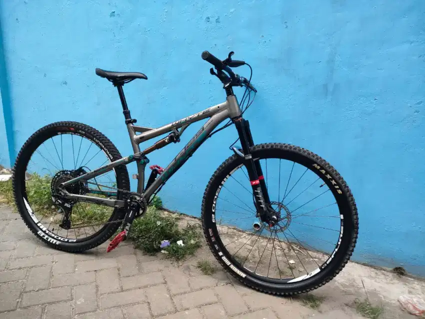 Sepedah MTB Whyte T129 M