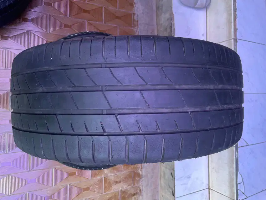 Ban Accelera Iota 265 35 r22