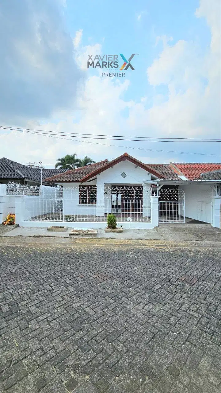 Dijual Rumah Siap Huni di Pondok Blimbing Indah, PBI Araya Malang