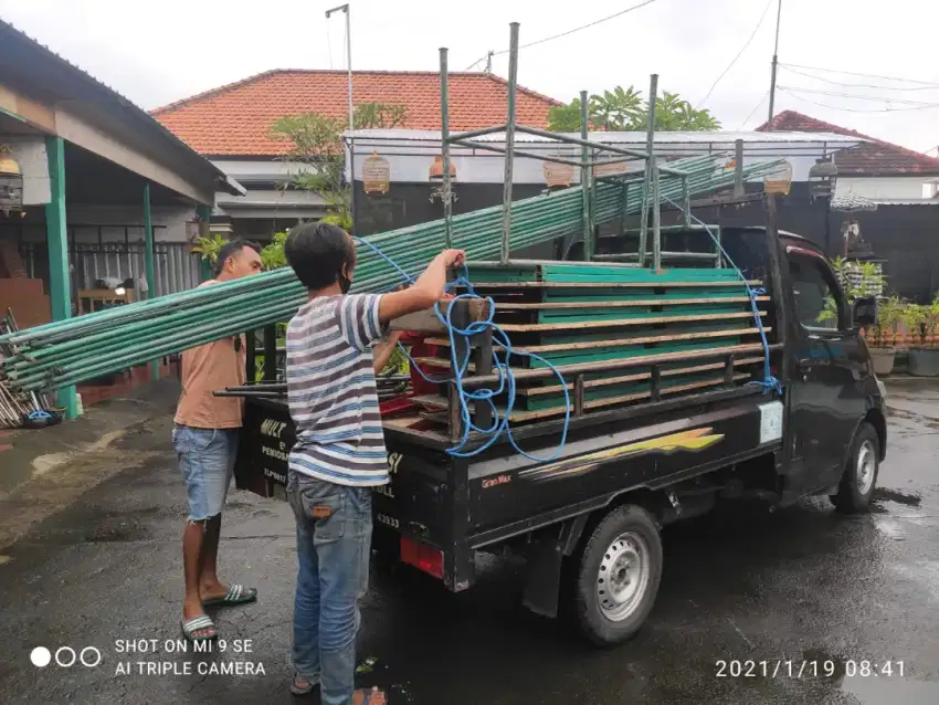 Lowingan sopir untuk pekerjaan dekorasi bongkar pasang tenda