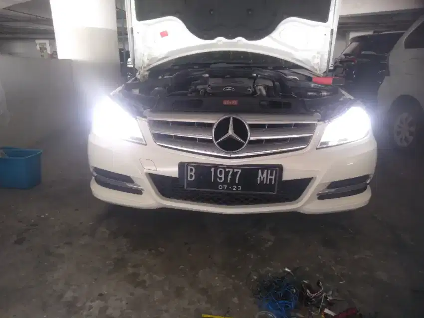 Bohlam LED headlamp Mercedes Benz SM pasang dtmpt anda berada