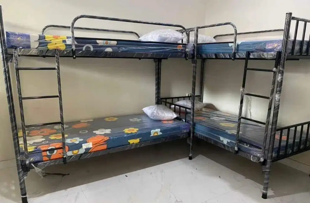 Ranjang tingkat , tempat tidur tingkat , tempat tidur asrma