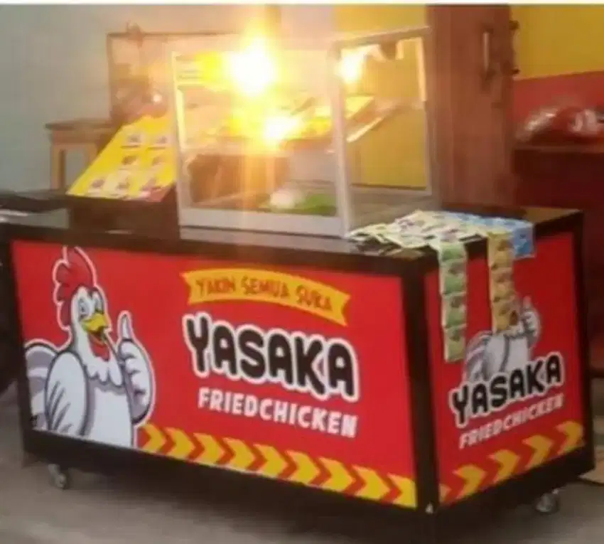 Meja Yasaka Fried Chicken