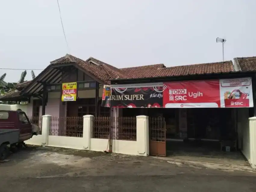 Rumah di jual bisa liat di lokasi agar jelas