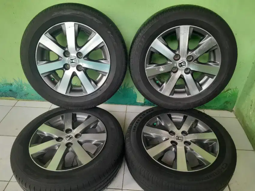 Velg dan ban honda freet R15/185/65