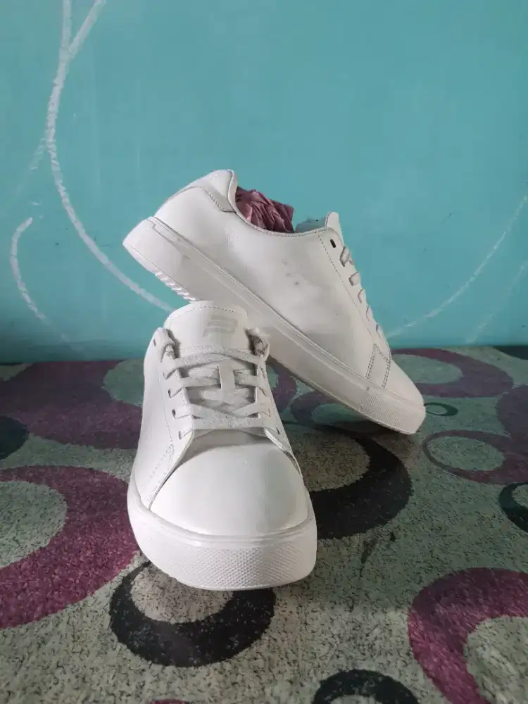 Sepatu Kasual Kulit Import