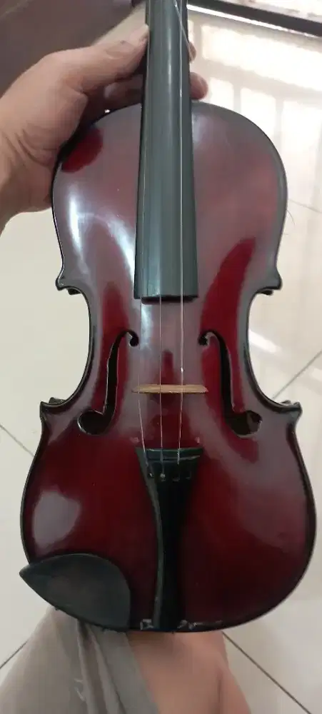 Biola kuno antonius stradivarius