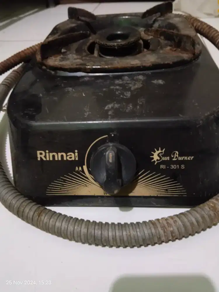 Satu set kompor merek Rinnai 1 tungku selang dan regulator