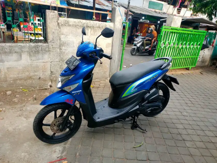 Honda Beat Pop 110cc PGM-FI Tahun 2015