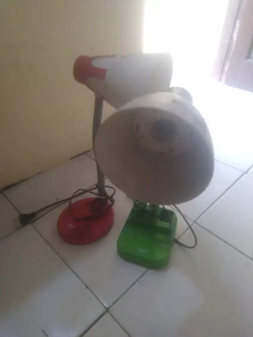 Lampu Meja 2 unit