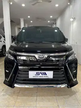 Toyota Voxy 2.0 AT 2018 MURAH